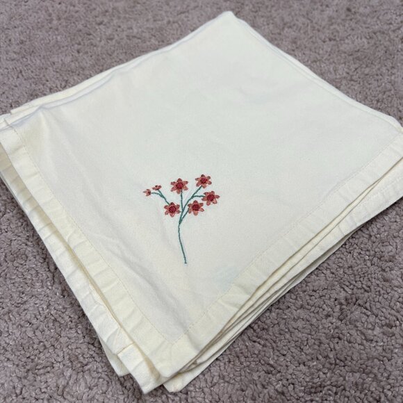 World Market Napkins Set of 6 Yellow 100% Cotton Embroidered Made in India 20 in - Picture 1 of 7